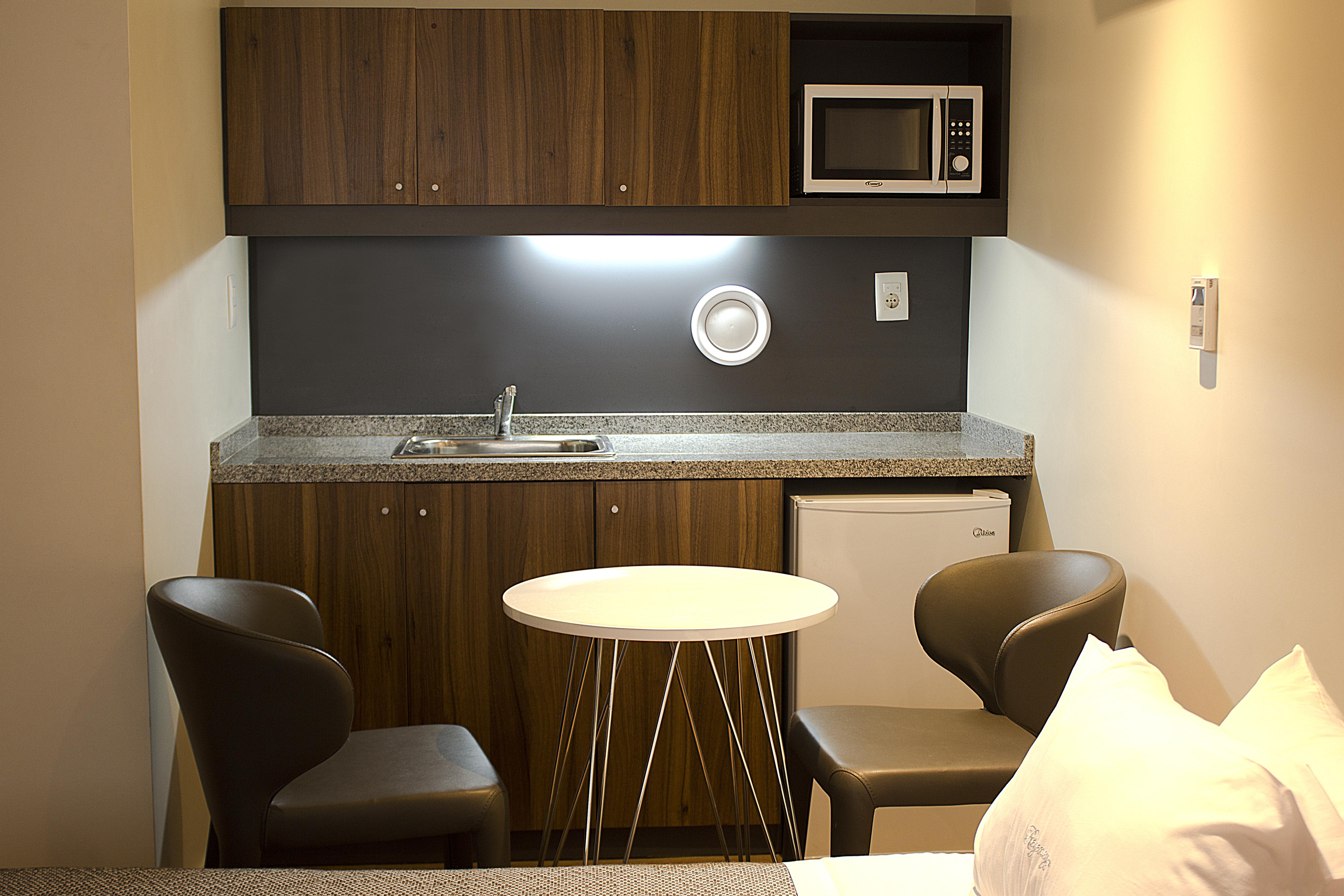 Regency Way Montevideo Hotel Екстериор снимка