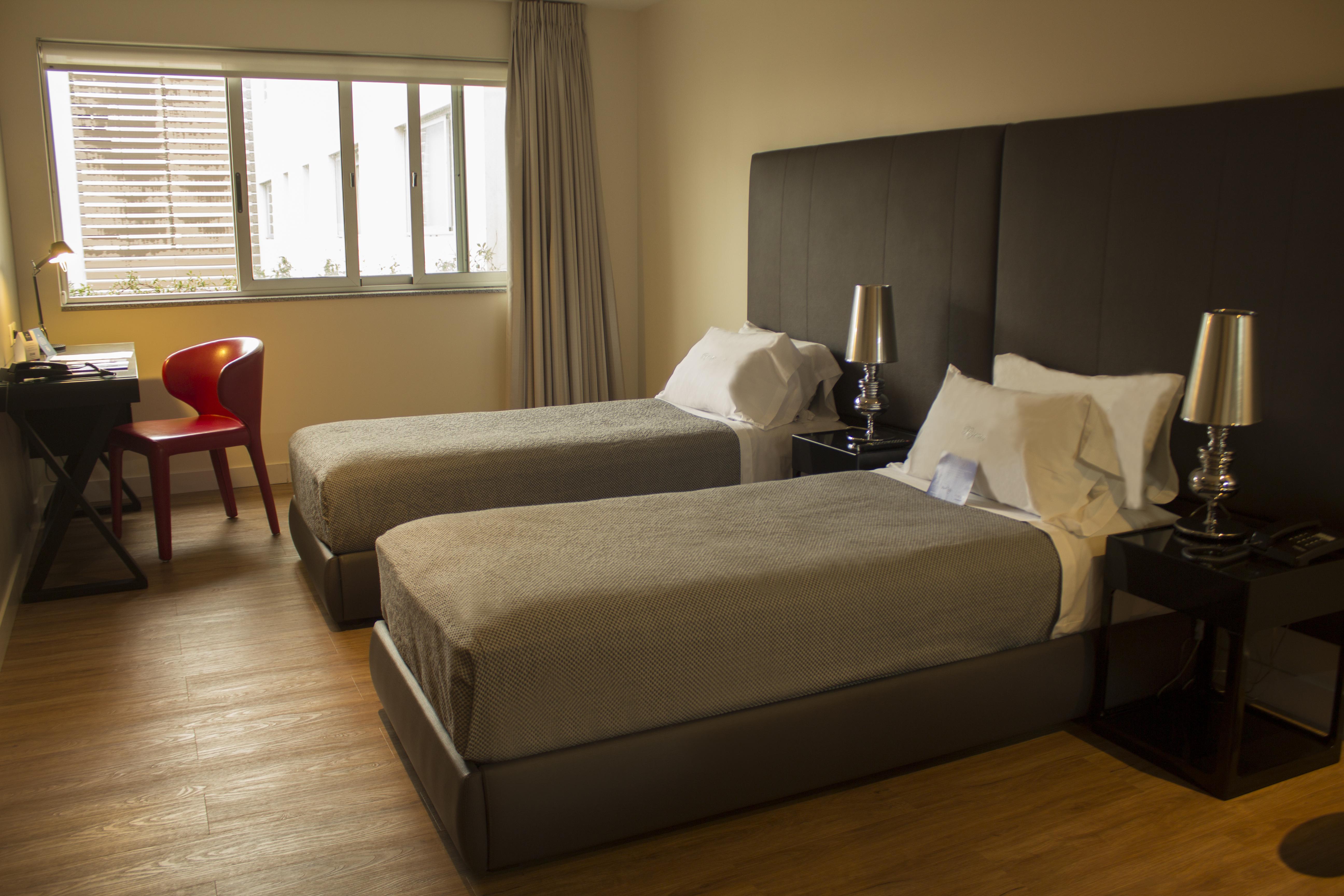 Regency Way Montevideo Hotel Екстериор снимка
