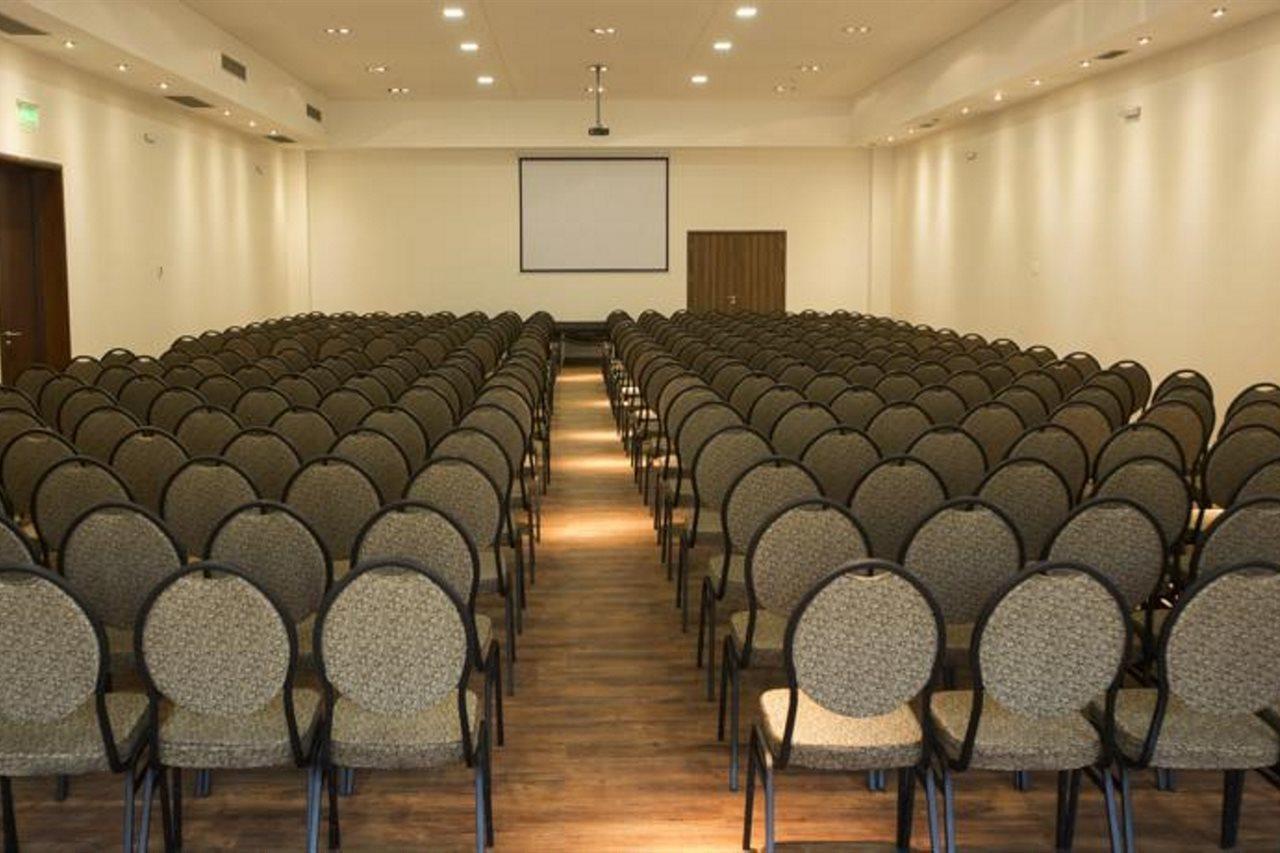 Regency Way Montevideo Hotel Екстериор снимка