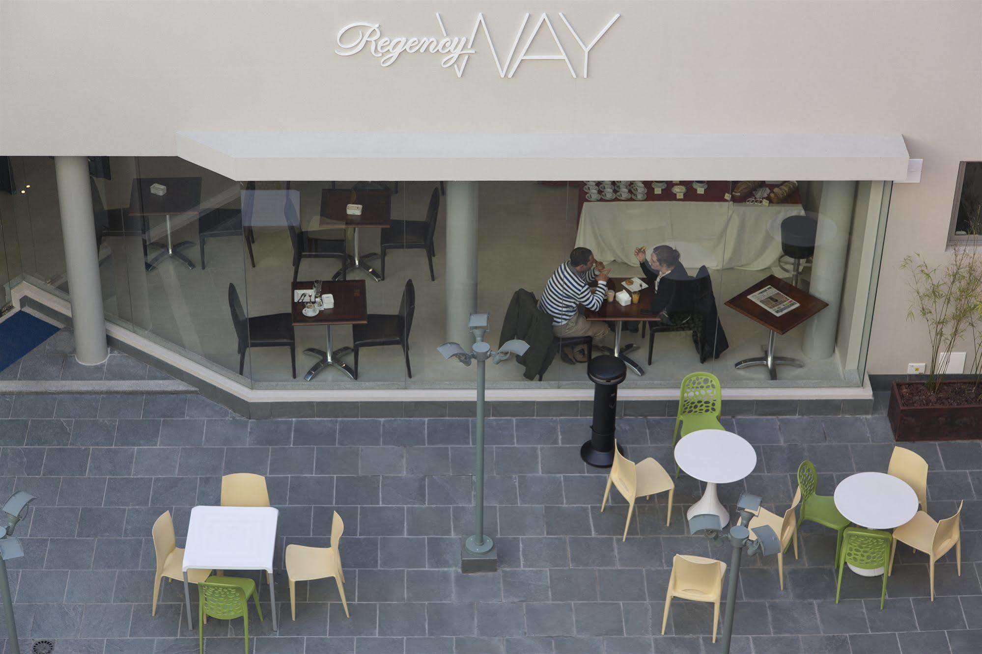 Regency Way Montevideo Hotel Екстериор снимка