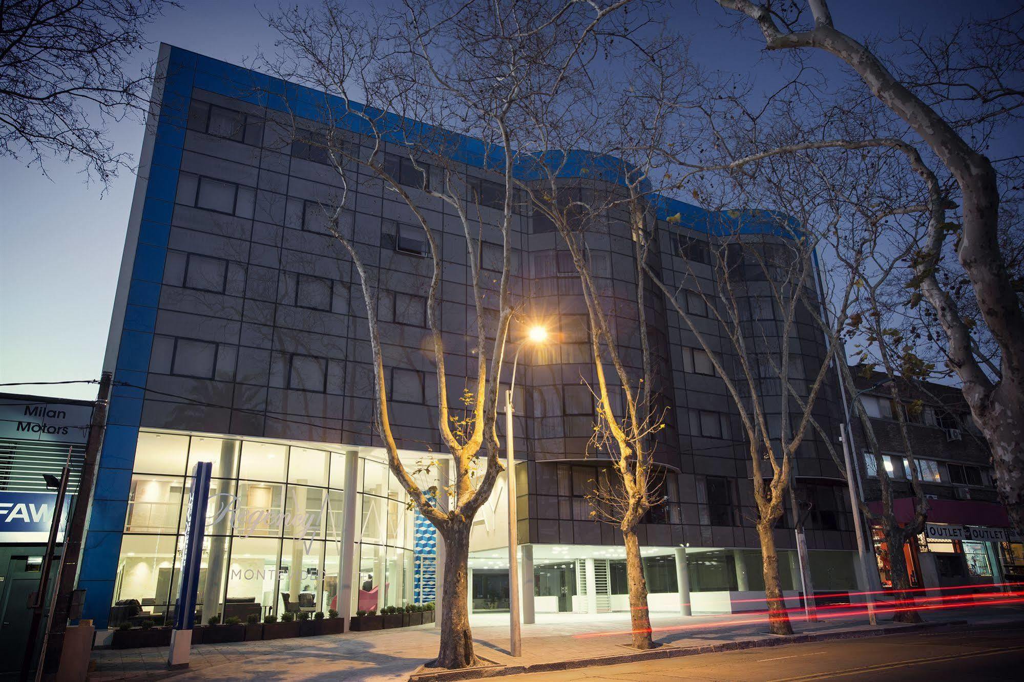 Regency Way Montevideo Hotel Екстериор снимка